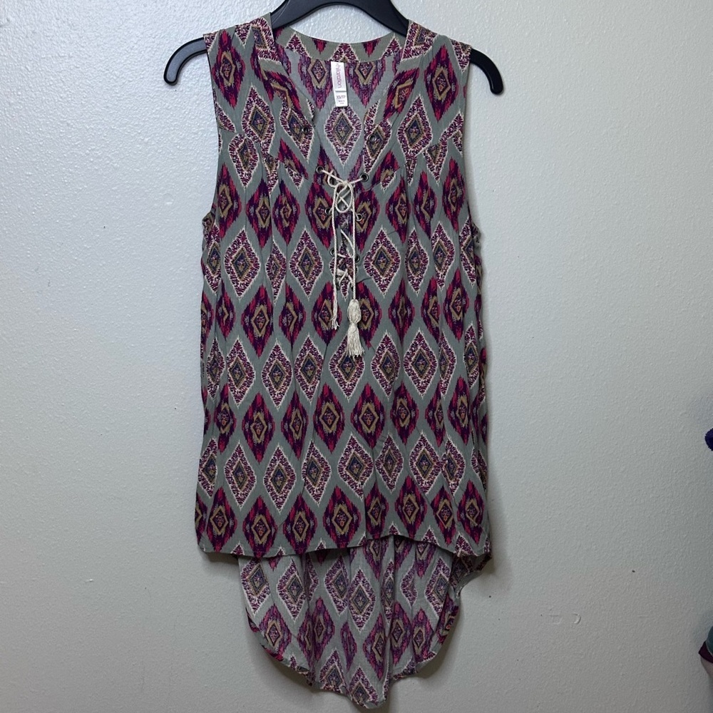 Xhilaration Women‎ Sleeveless Boho Print Tunic Blouse size XS
